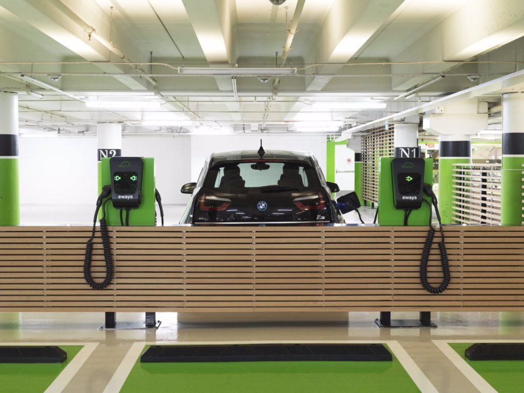 Täby Centrum ladda elbil publikt